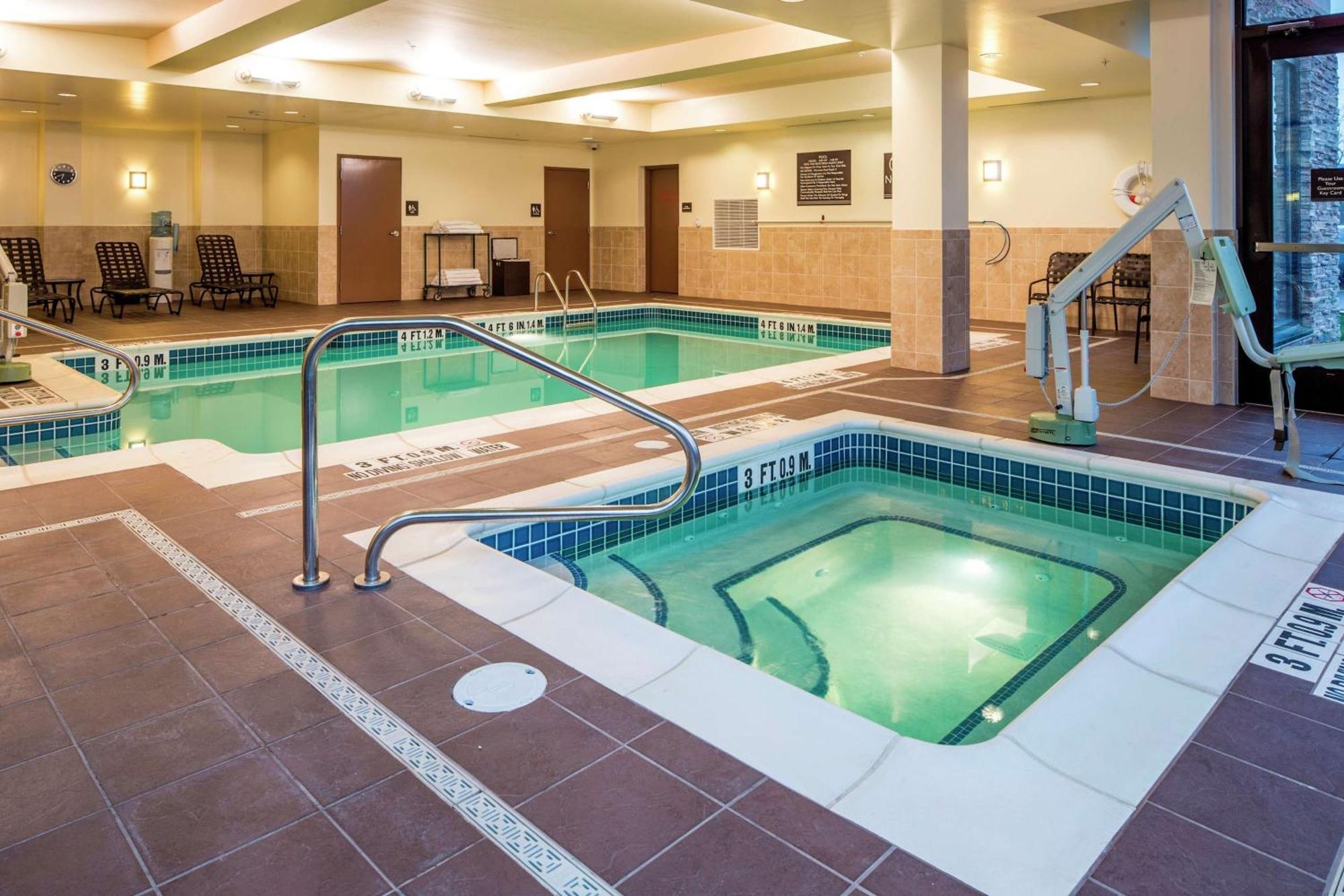 Hilton Garden Inn Uniontown Exterior photo