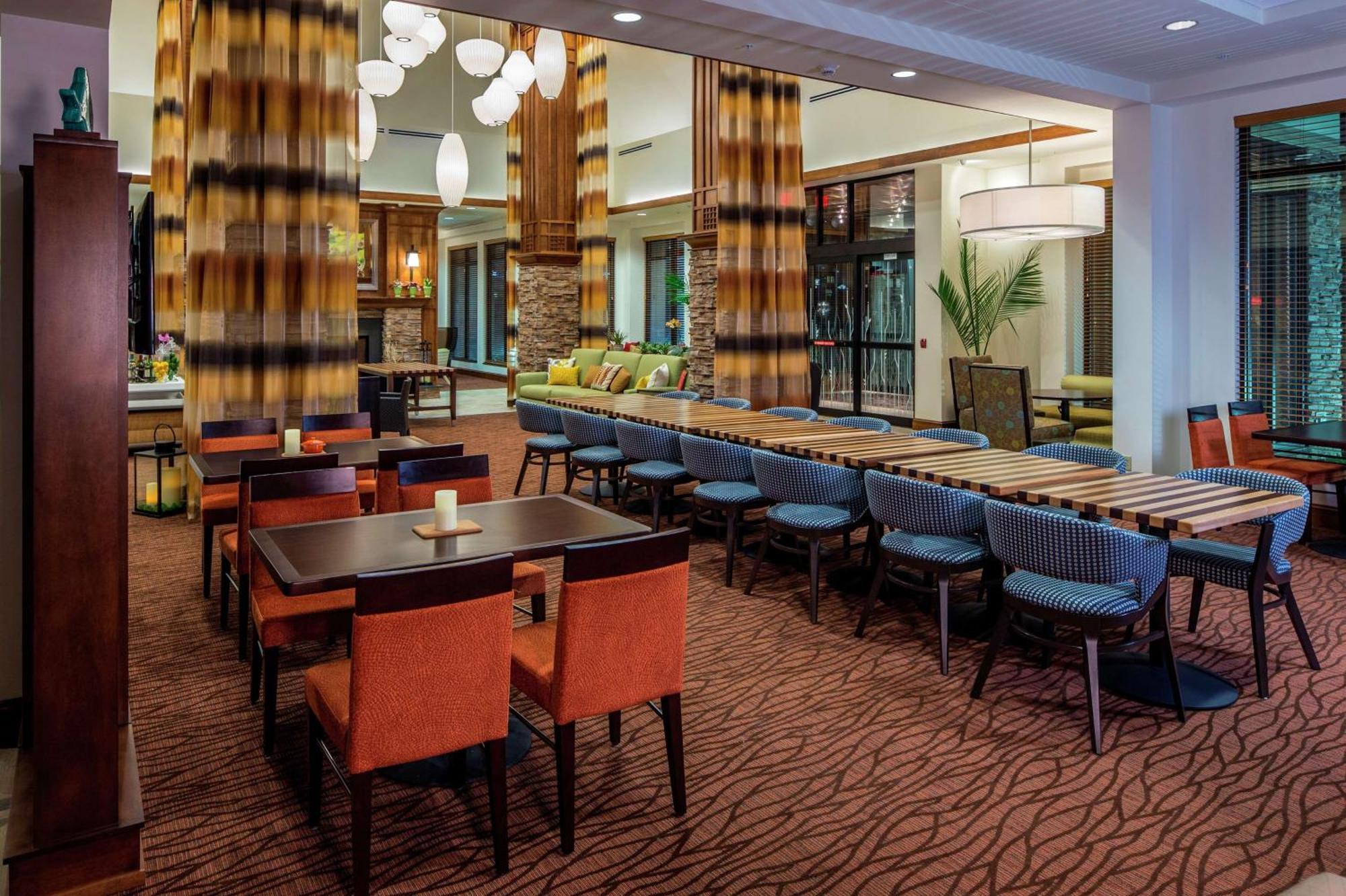Hilton Garden Inn Uniontown Exterior photo